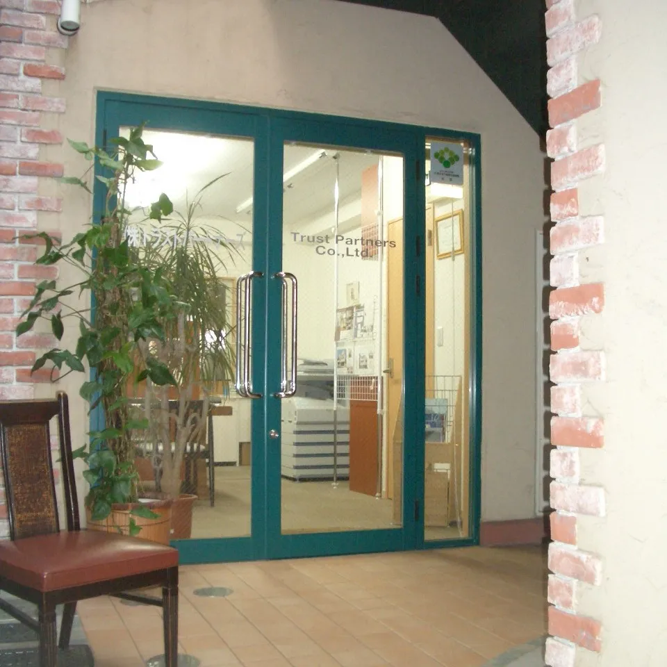 株式会社トラストパートナーズ